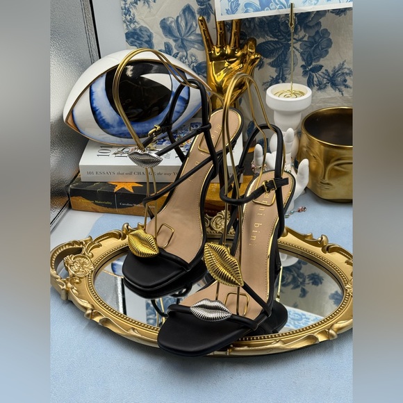 🆕 GIANNI BINI 🧿 NWOB Carletta Lip Ornamented Sandals, Black Leather, Sz 8 - Picture 9 of 14